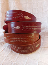 Cargar imagen en el visor de la galería, Cinturón Vaquetilla bordado 4 cm